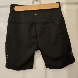 Black Women's Shorts Leggings For a Real Workout. Size S